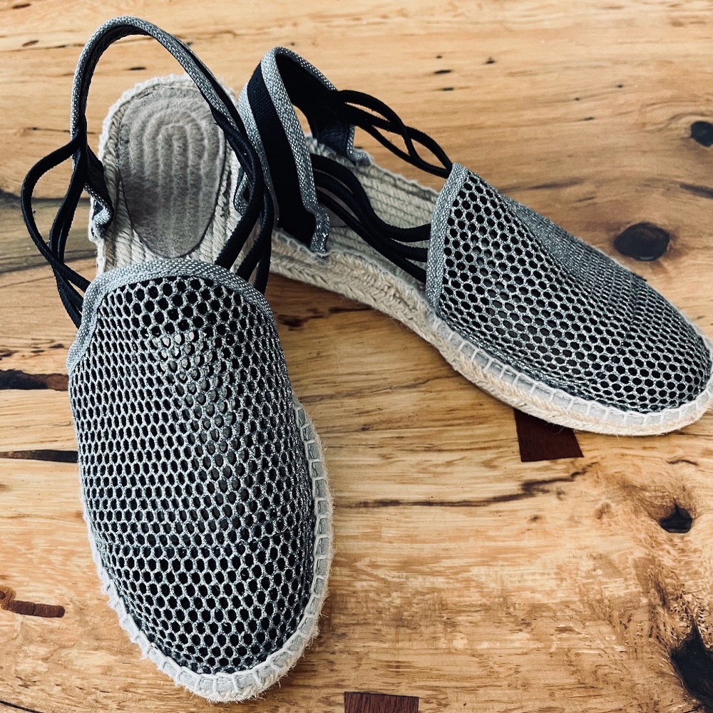 MADE IN SPAIN Women's Espadrilles US size 7 1/2 black & silver flat sole